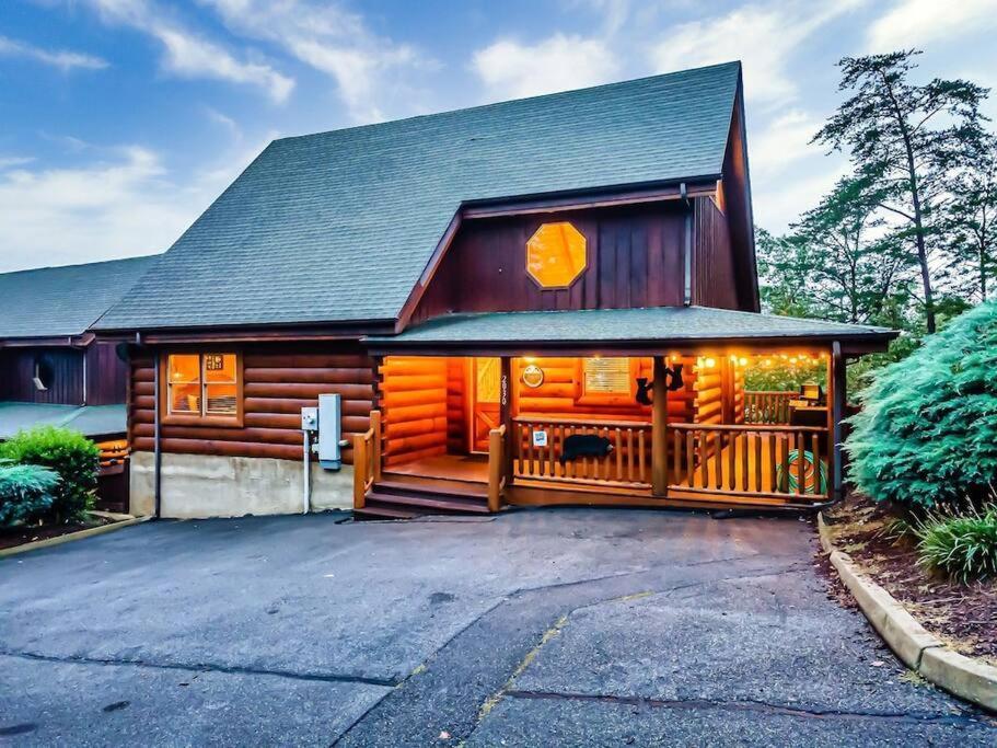 Cabin-N-Smokys! Indoor Resort Pool Views Hot Tub Game Room 세비어빌 외부 사진