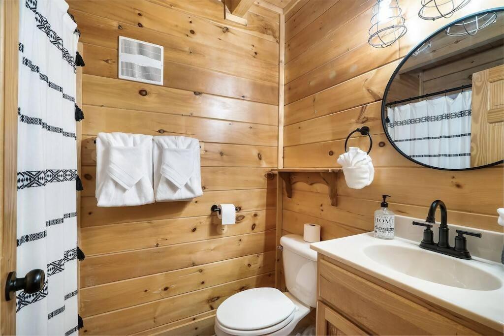 Cabin-N-Smokys! Indoor Resort Pool Views Hot Tub Game Room 세비어빌 외부 사진